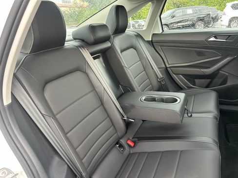 Used 2024 Volkswagen Jetta SE w/ Panoramic Sunroof Package FWD image 38