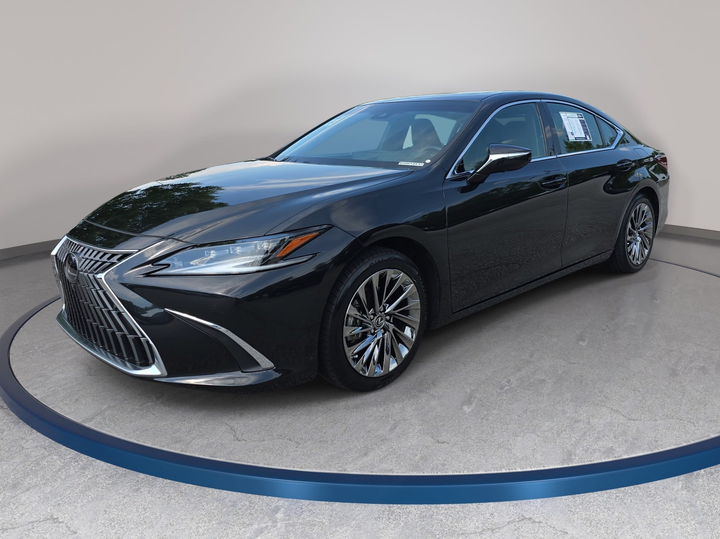 Used 2025 Lexus ES 300h Ultra Luxury w/ Accessory Package (Z2) FWD image 1