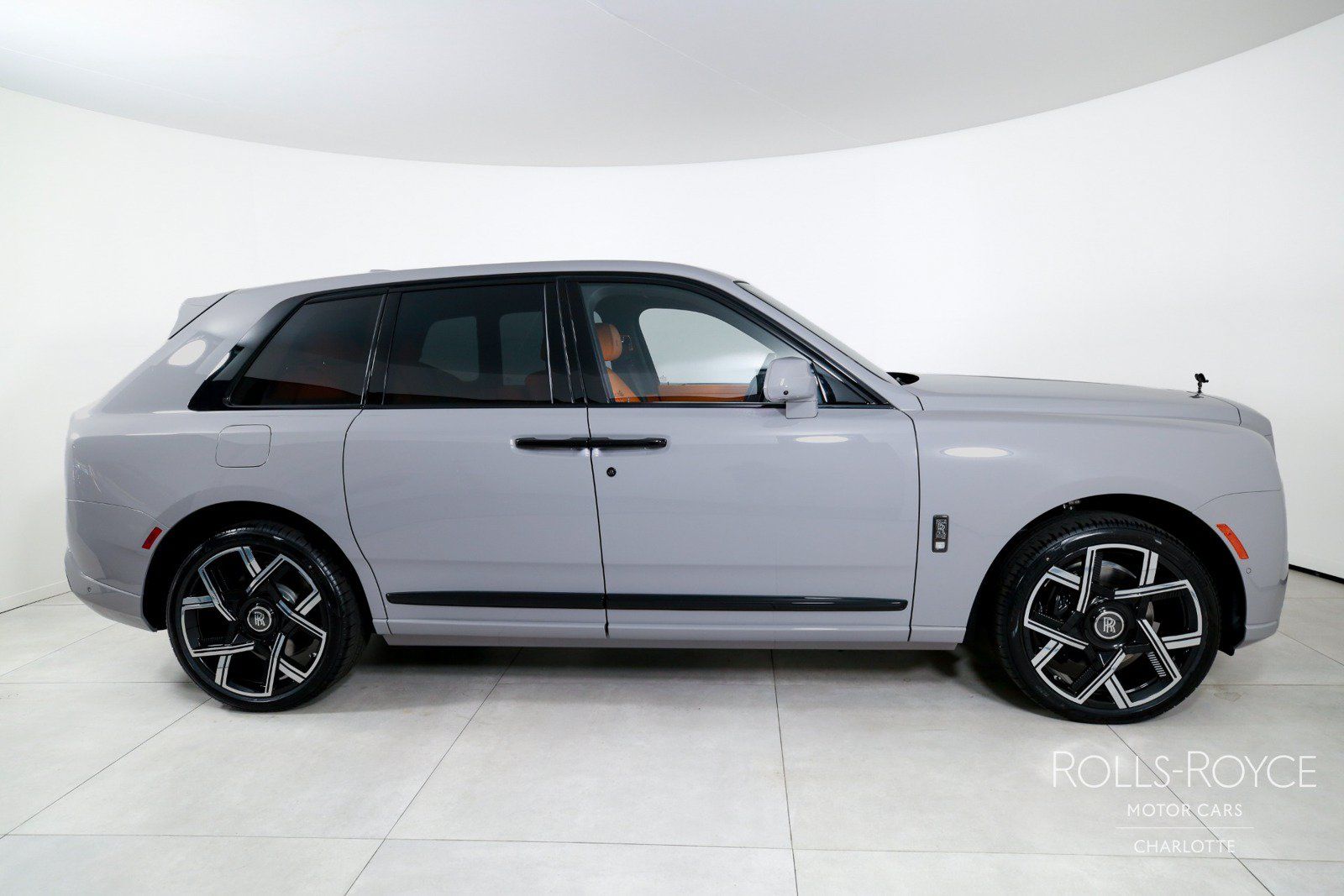 New 2027 Rolls-Royce Cullinan Black Badge AWD/4WD image 10