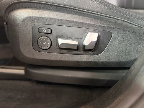 Used 2019 BMW X5 xDrive40i w/ Convenience Package AWD/4WD image 17