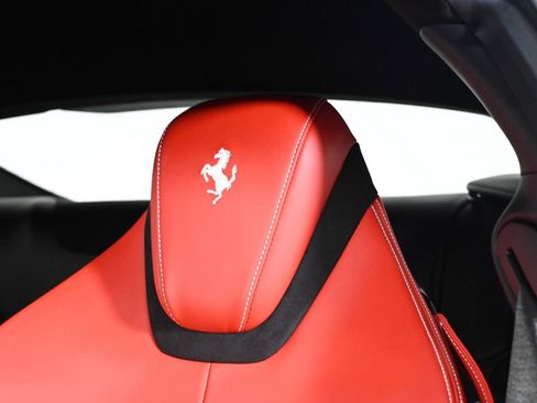 Used 2023 Ferrari Roma RWD image 22