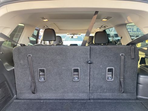 Used 2019 Subaru Ascent Limited AWD/4WD image 17
