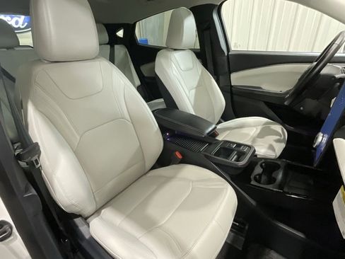 Used 2025 Ford Mustang Mach-E Premium image 13