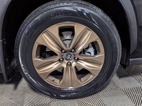 Used 2023 Toyota Highlander Bronze Edition image 51