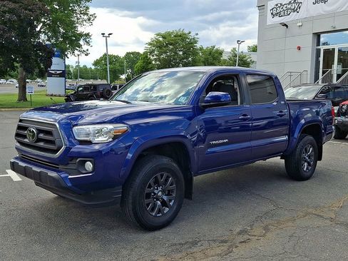 Used 2022 Toyota Tacoma SR5 AWD/4WD image 4