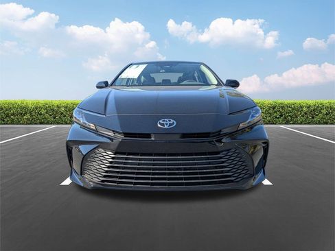 New 2026 Toyota Camry LE FWD image 8