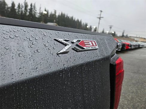 Used 2022 GMC Sierra 1500 SLT w/ SLT Premium Plus Package image 10