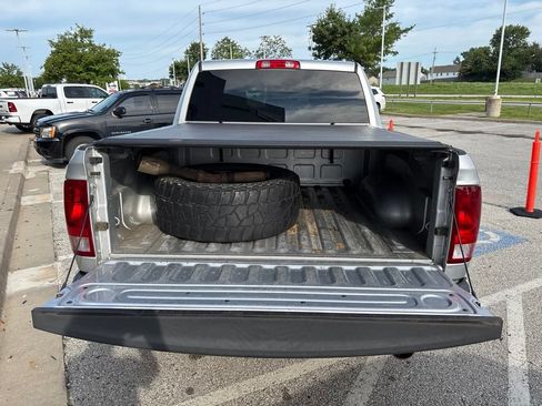 Used 2012 RAM 1500 Express w/ ST Popular Equipment Group AWD/4WD image 10