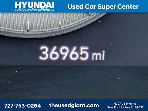 Certified 2022 Hyundai Elantra Limited FWD image 35