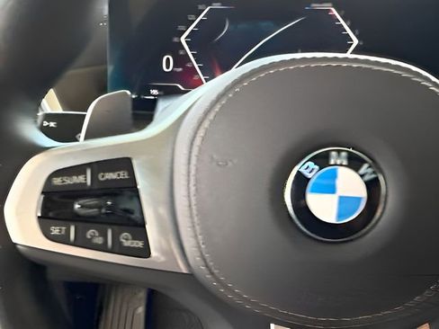 Used 2025 BMW X7 xDrive40i w/ M Sport Package AWD/4WD image 20