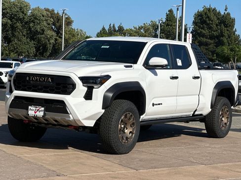New 2026 Toyota Tacoma 4x4 Double Cab Hybrid image 8
