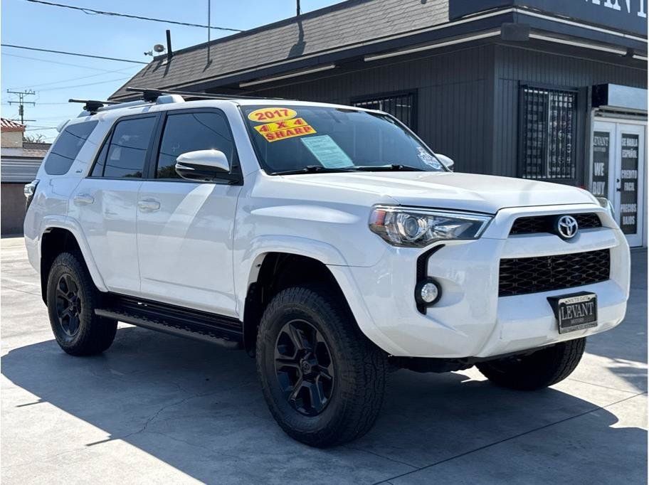 Used 2017 Toyota 4Runner SR5 Premium AWD/4WD image 1
