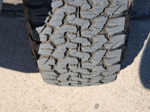 Used 2025 Ford Bronco Badlands AWD/4WD image 12