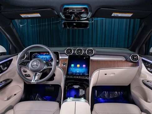 Certified 2026 Mercedes-Benz GLC 300 image 26