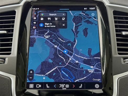 Certified 2025 Volvo XC90 B5 Core image 13