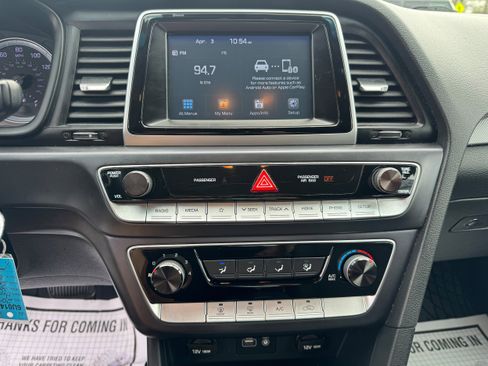 Used 2019 Hyundai Sonata SE FWD image 20