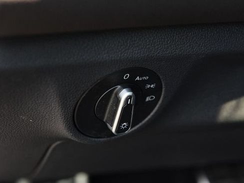Certified 2025 Volkswagen Jetta Sport FWD image 11