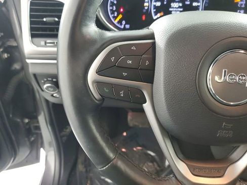 Used 2019 Jeep Grand Cherokee Limited AWD/4WD image 11