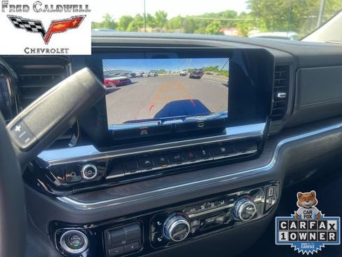 Certified 2025 GMC Sierra 1500 SLT RWD image 20