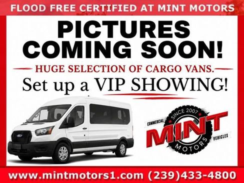 Used 2022 Ford Transit 350 XLT RWD image 2