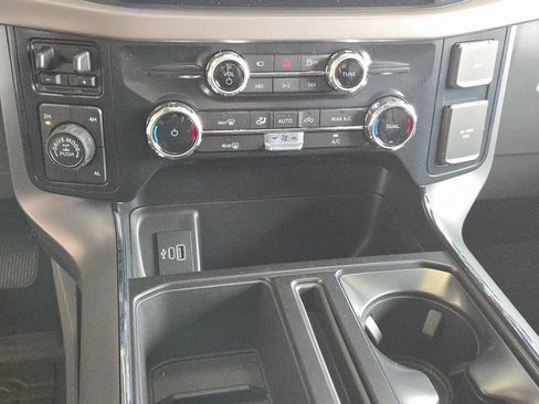 New 2025 Ford F150 XLT w/ Equipment Group 301A Standard image 18