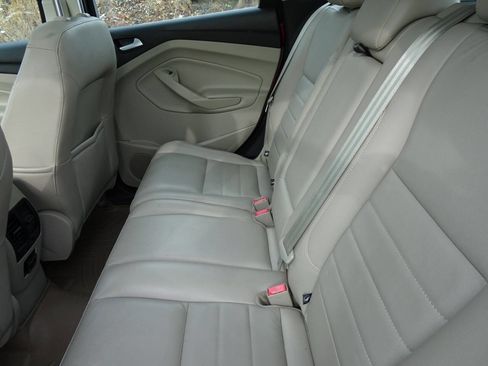 Used 2013 Ford C-MAX Energi SEL image 18