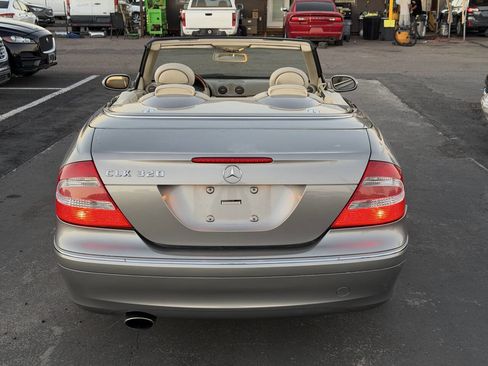 Used 2005 Mercedes-Benz CLK 320 Cabriolet image 5