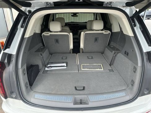 Used 2021 Cadillac XT6 Premium Luxury AWD/4WD image 30
