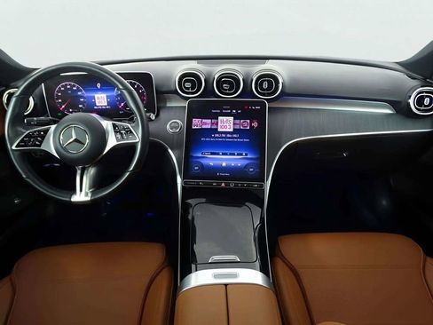 Used 2025 Mercedes-Benz C 300 4MATIC Sedan image 9