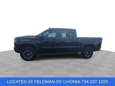 Used 2023 Chevrolet Silverado 1500 ZR2 w/ Technology Package AWD/4WD image 4