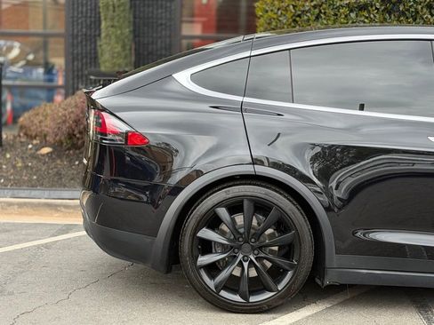 Used 2016 Tesla Model X Performance image 22