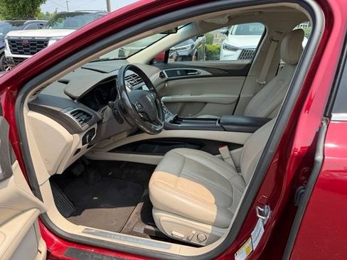 Used 2017 Lincoln MKZ Select FWD image 9