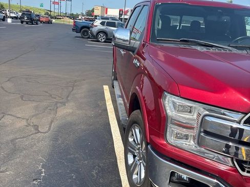 Used 2019 Ford F150 Lariat w/ Equipment Group 502A Luxury AWD/4WD image 6