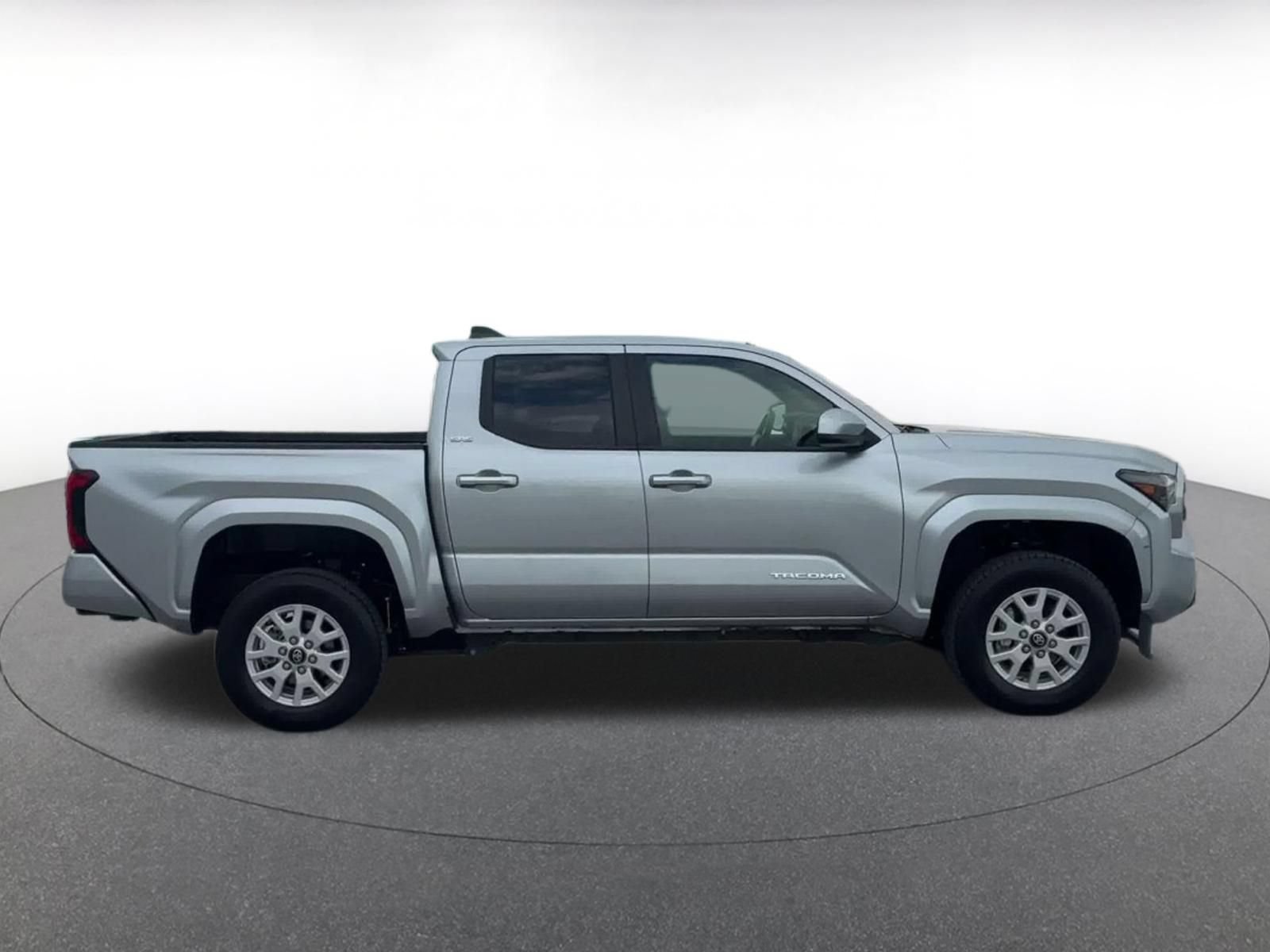 Used 2026 Toyota Tacoma SR5 RWD image 15