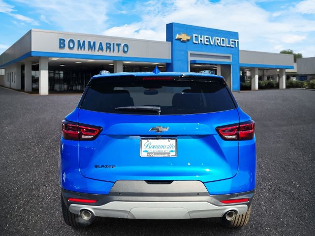 New 2026 Chevrolet Blazer LT w/ Convenience Package FWD image 4
