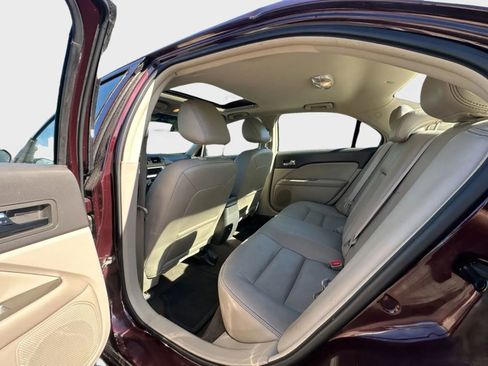 Used 2011 Ford Fusion SEL w/ 302A Rapid Spec Order Code image 8