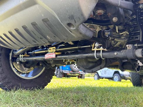 Used 2020 Jeep Gladiator Sport w/ Quick Order Package 24S image 12