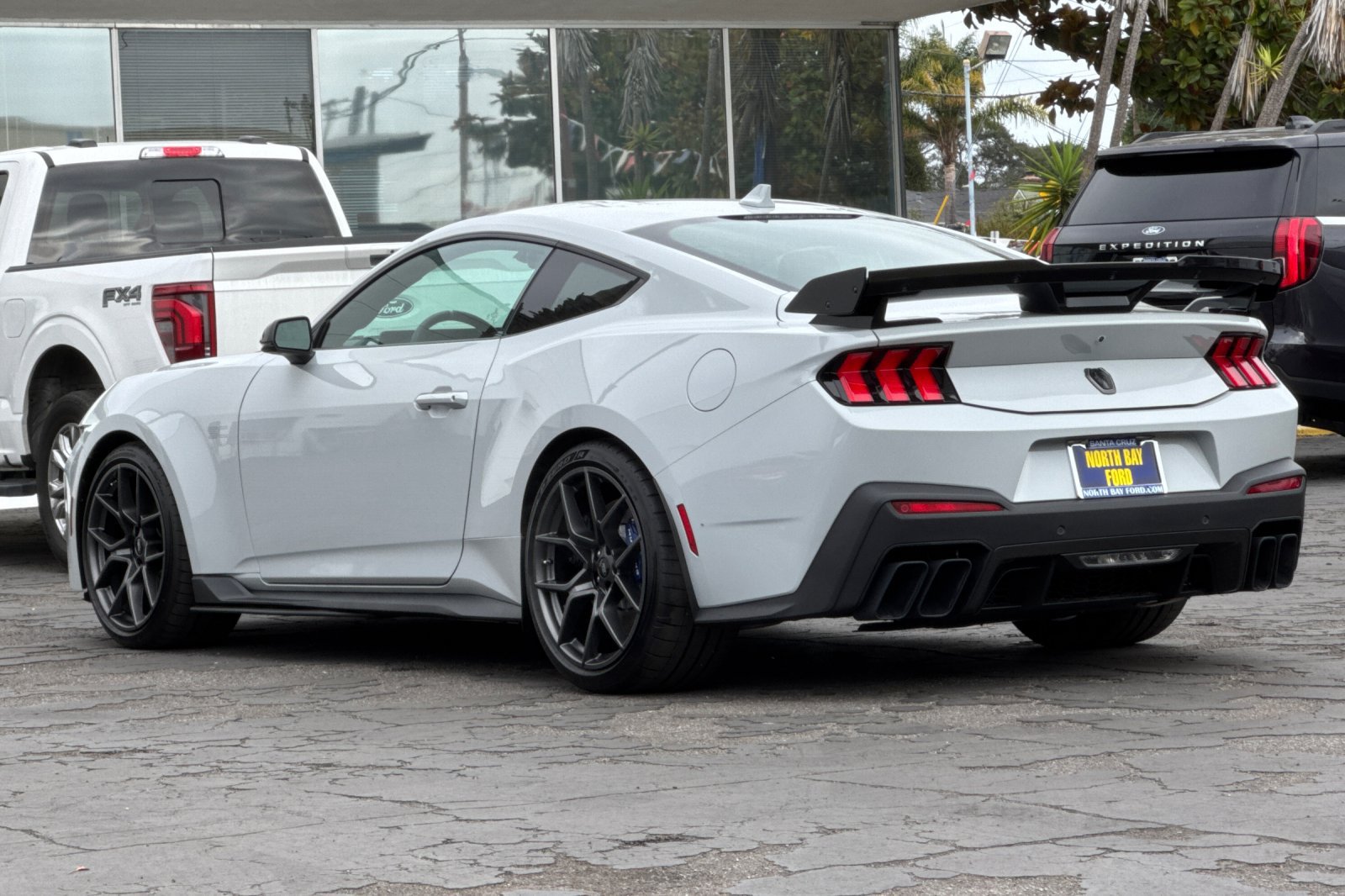 New 2026 Ford Mustang Dark Horse SC w/ Carbon Fiber Exterior Package RWD image 7