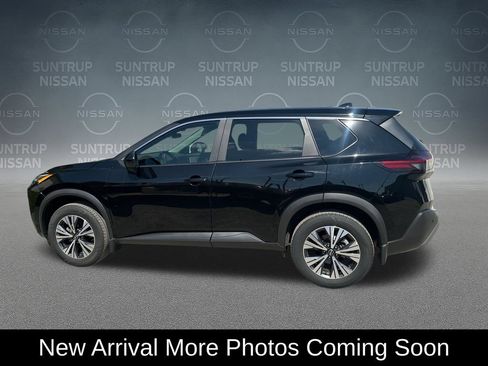 Used 2023 Nissan Rogue SV AWD/4WD image 2