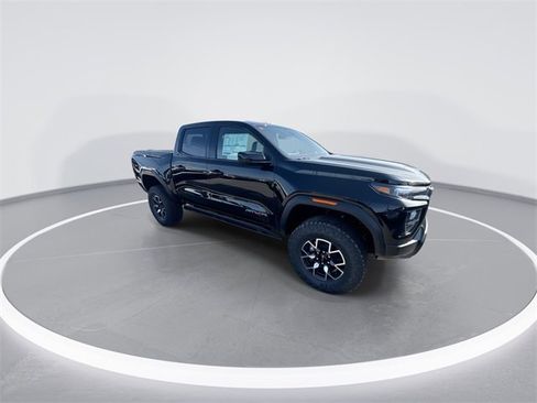 New 2026 GMC Canyon AT4X image 2