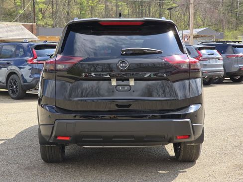 New 2026 Nissan Rogue Dark Armor AWD/4WD image 10
