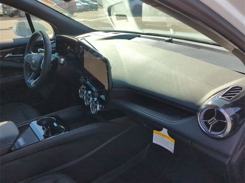 New 2025 Chevrolet Blazer EV LT w/ Super Cruise Package image 28