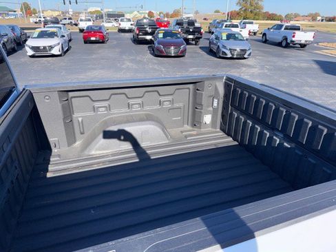 Used 2022 GMC Sierra 1500 AT4 w/ AT4 Premium Package image 9