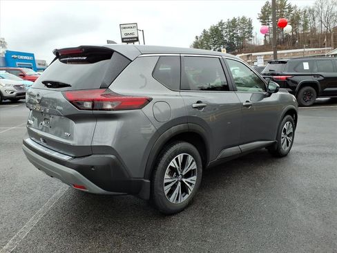 Used 2022 Nissan Rogue SV image 8