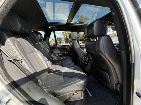 Used 2014 Land Rover Range Rover Supercharged AWD/4WD image 16