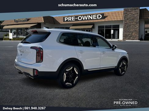 Used 2025 Kia Telluride EX w/ EX Captain's Chair Package FWD image 7