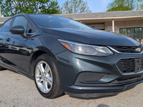 Used 2018 Chevrolet Cruze LT FWD image 7