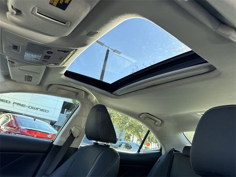 Used 2019 Lexus IS 300 300 w/ Premium Package image 22