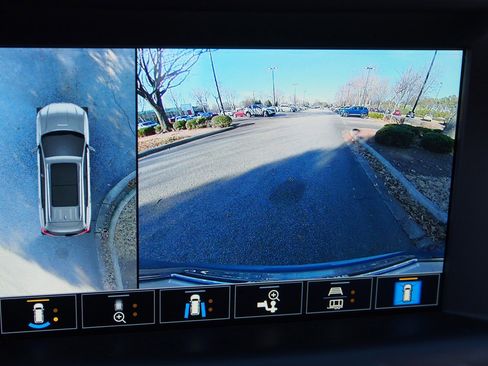 Used 2024 GMC Terrain Denali w/ Denali Premium Package image 31