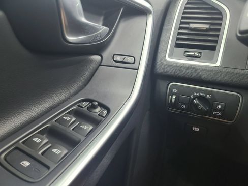 Used 2016 Volvo XC60 T5 Premier AWD/4WD image 30